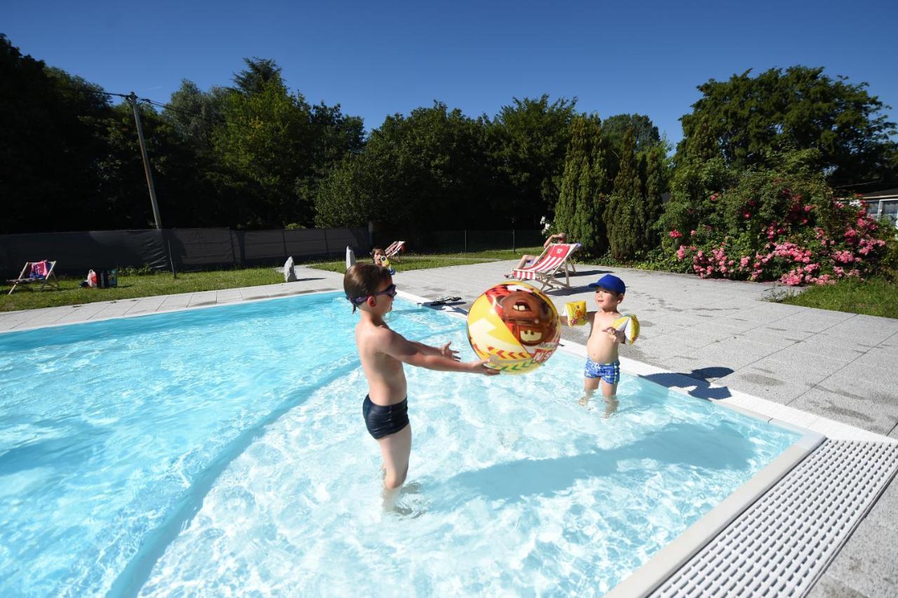 Camping De L'Ill Mulhouse Exteriör bild