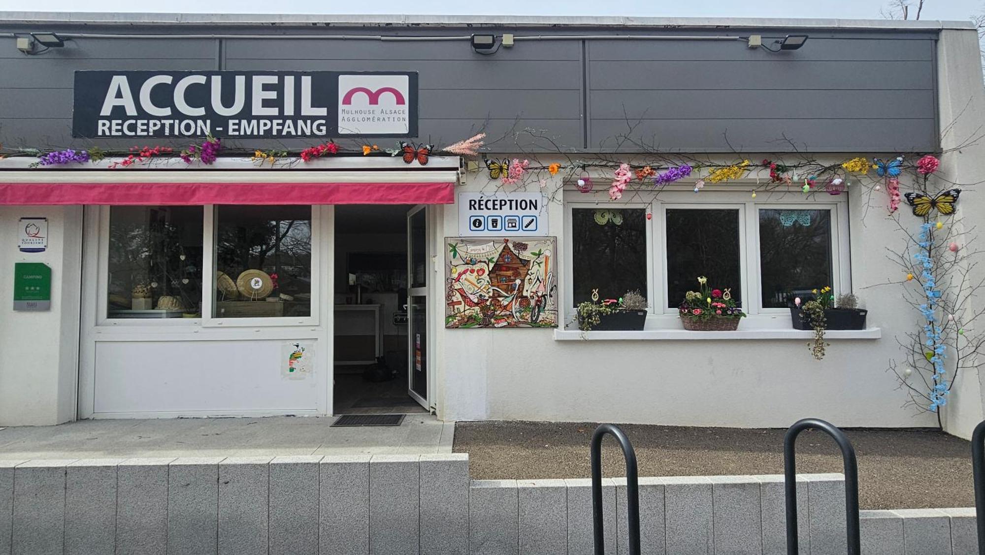 Camping De L'Ill Mulhouse Exteriör bild