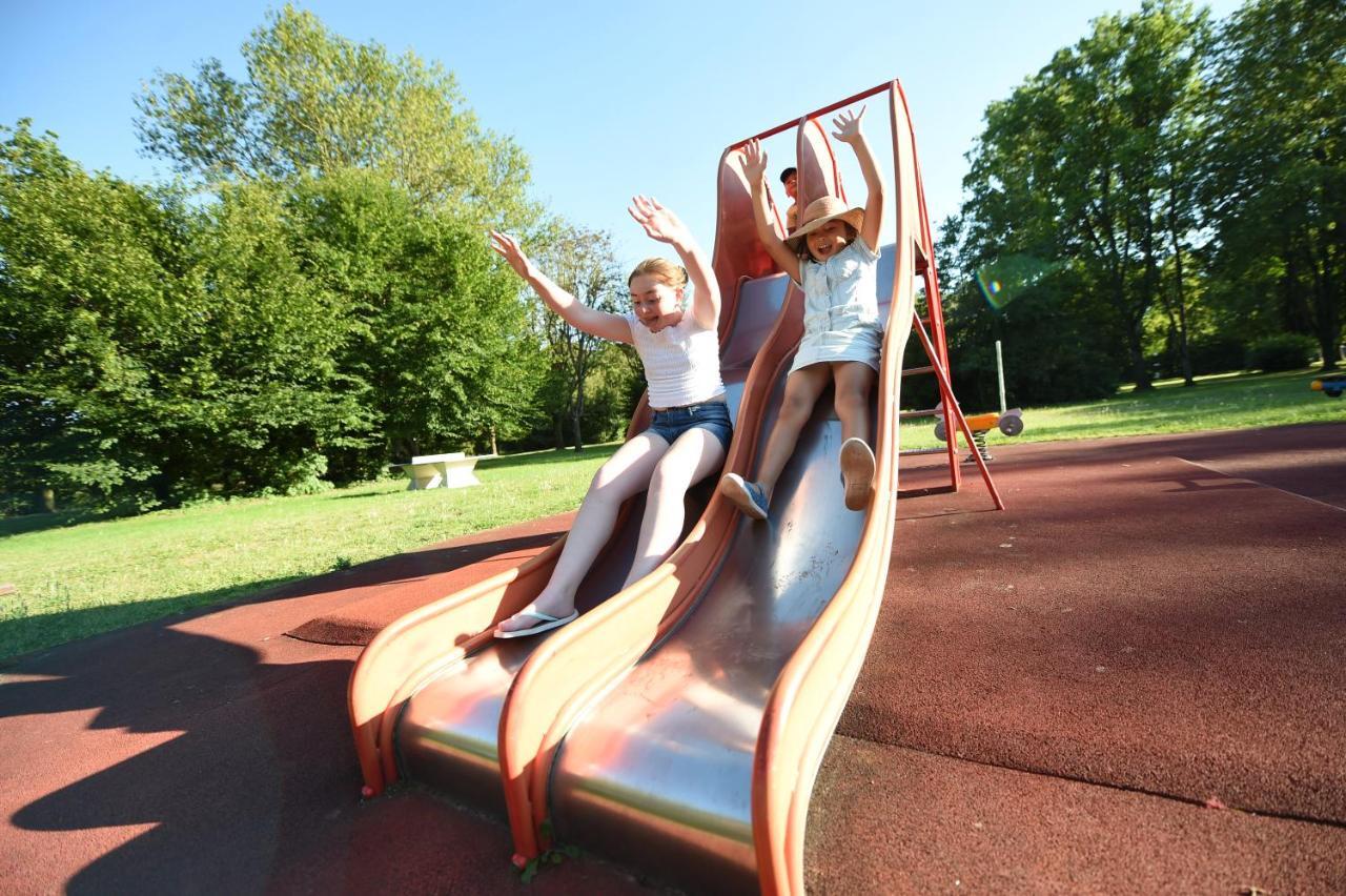 Camping De L'Ill Mulhouse Exteriör bild