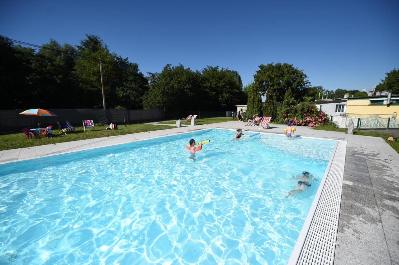Camping De L'Ill Mulhouse Exteriör bild